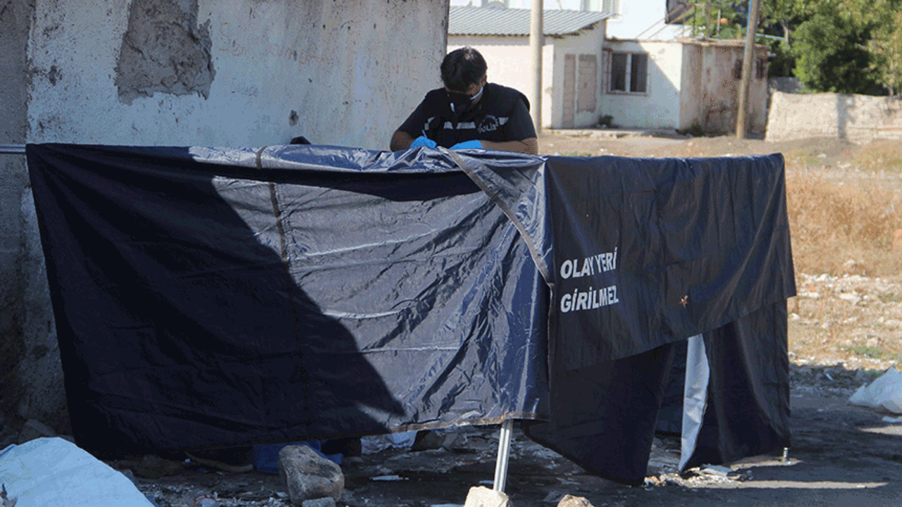 Antalya'da kimliksiz ceset bulundu