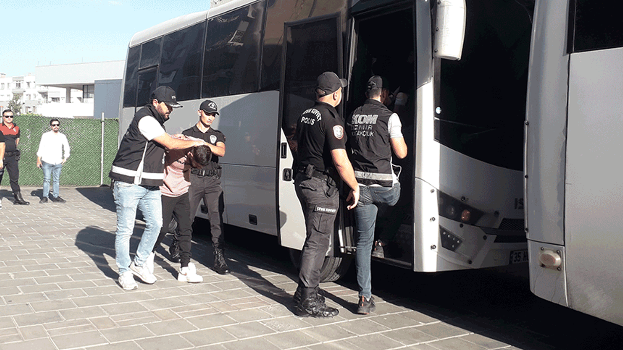 İzmir'de adliye çatışmasında 17 tutuklu