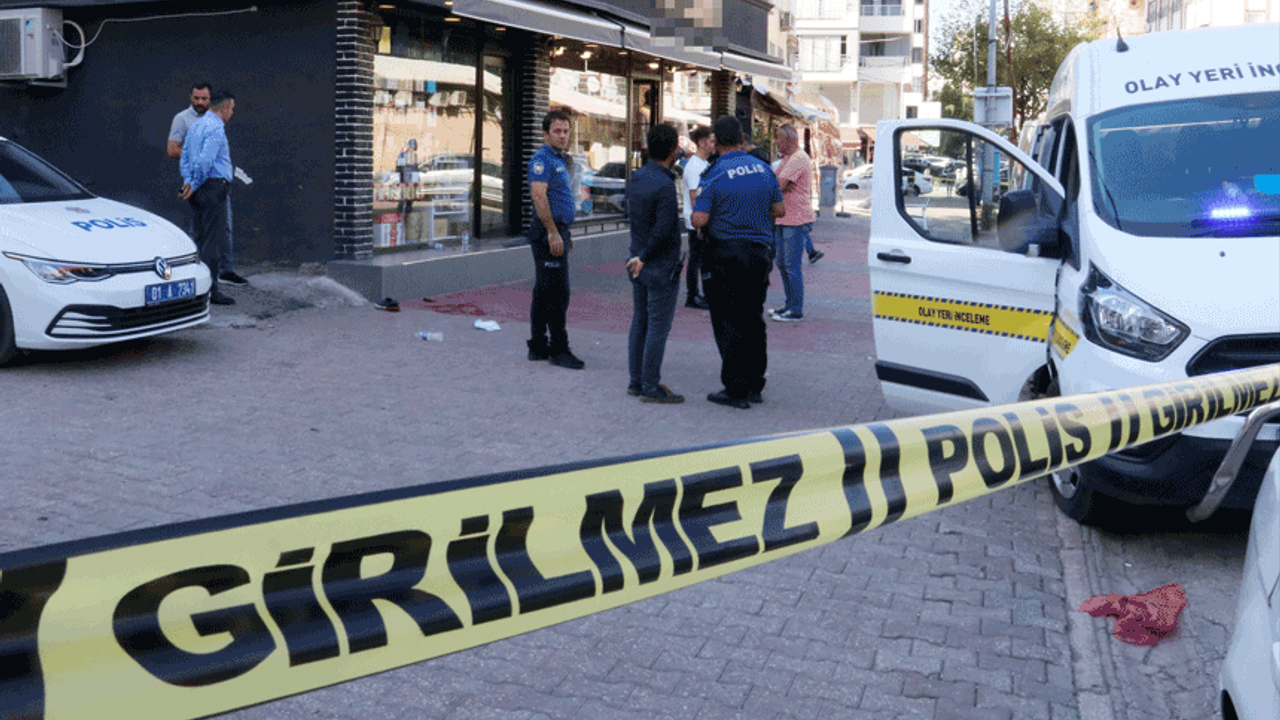 Adana'da mağazaya silahlı saldırı: Bir ölü