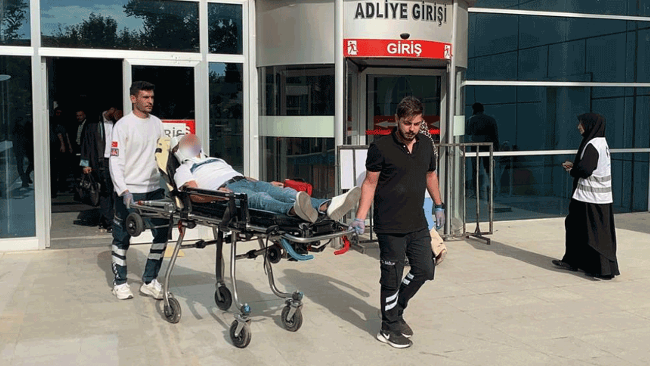Adıyaman'da adliyede kavga: Biri polis iki yaralı