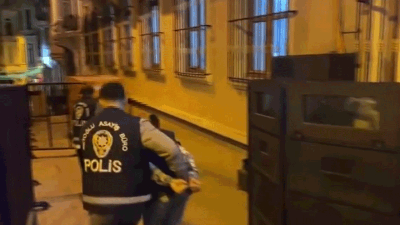 İstanbul'da semtte huzur bırakmamışlardı: Çete çökertildi