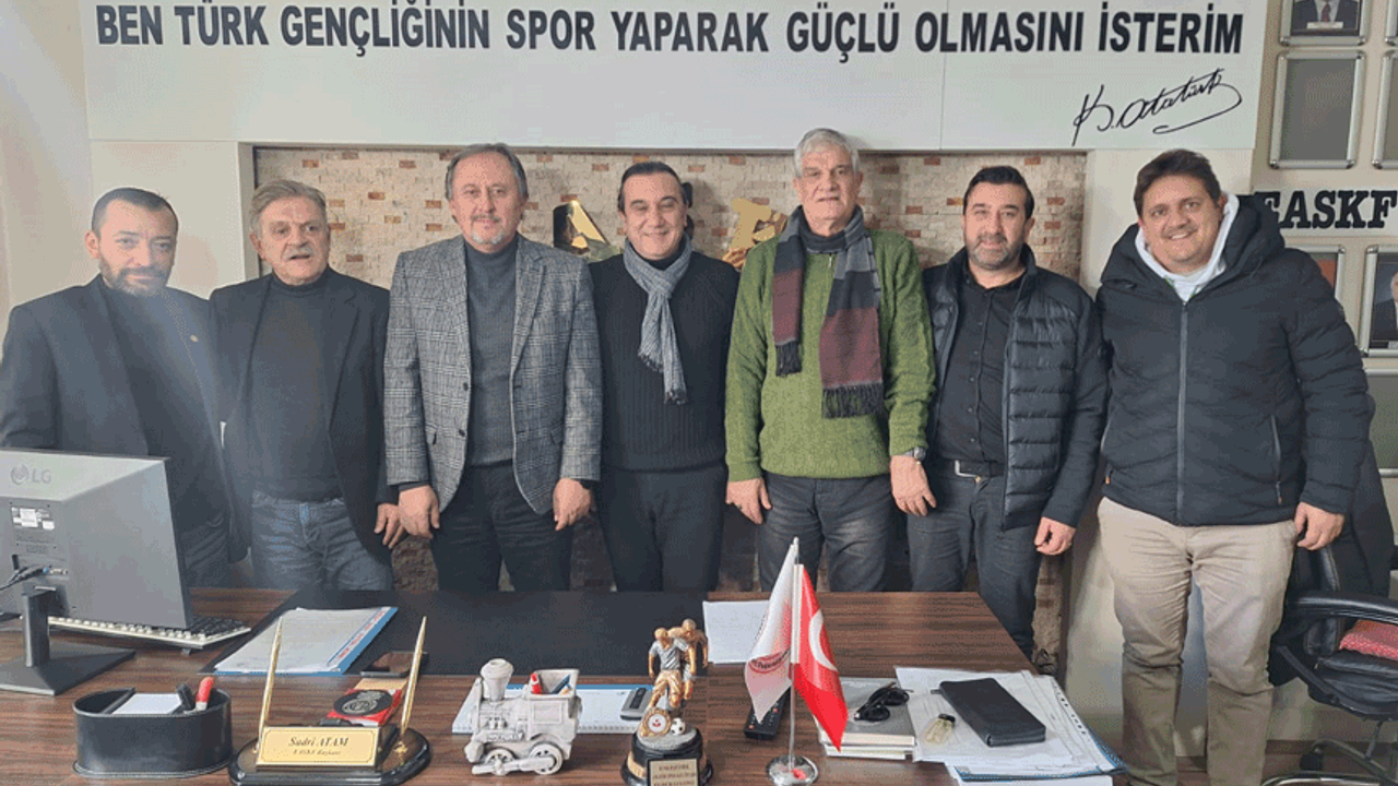 Eskişehirspor alt yapı heyetinden EASKF'ye ziyaret