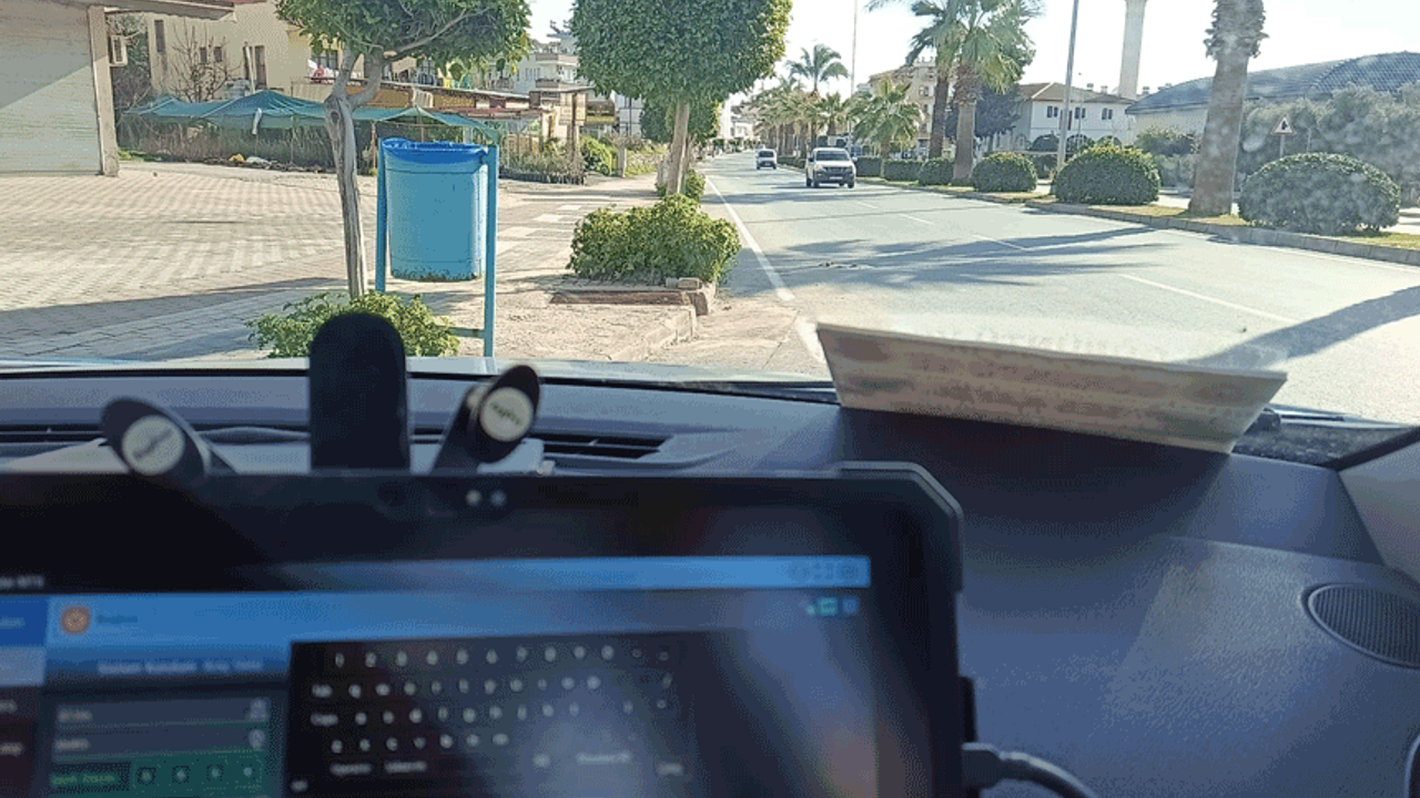 Antalya'da jandarmanın radarlı trafik denetimi