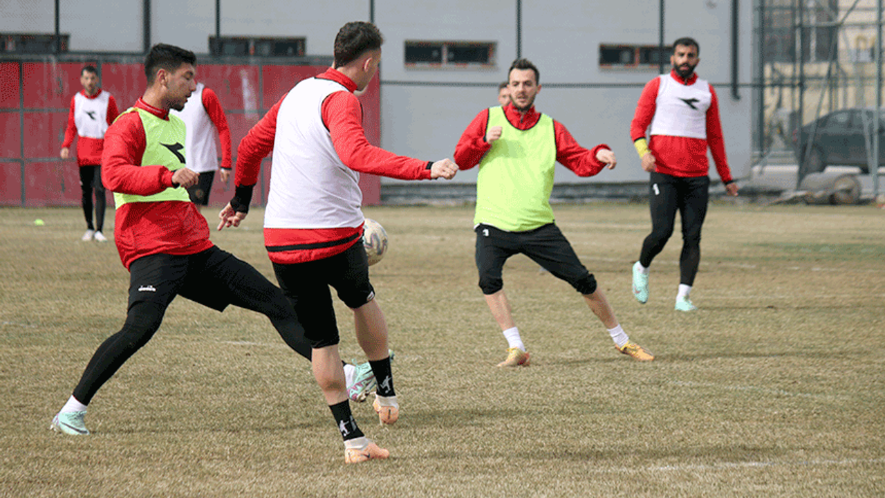 Eskişehirspor Yunusemrespor maçına kilitlendi