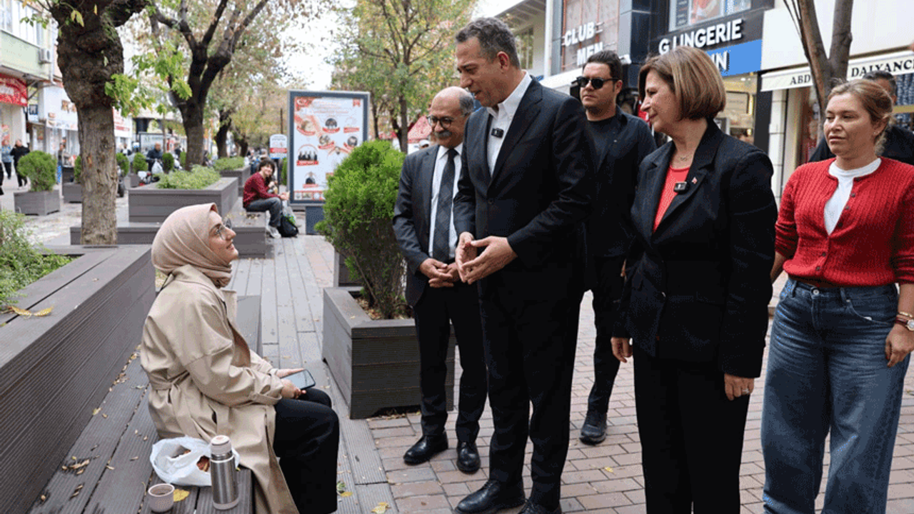 CHP'li Ali Mahir Başarır ve Ünlüce vatandaşla buluştu