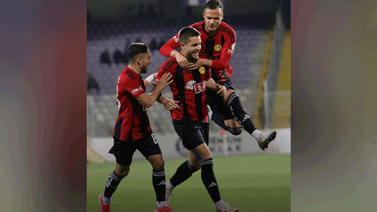 Eskişehirspor deplasmanda şov yaptı