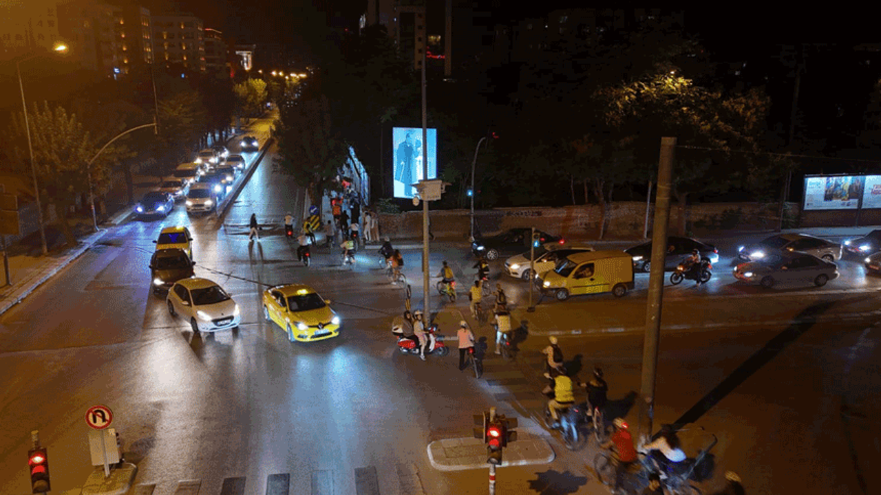 Espark çevresinde yeni trafik düzenlemesi başlıyor: Tek yön bağlantı yapılacak