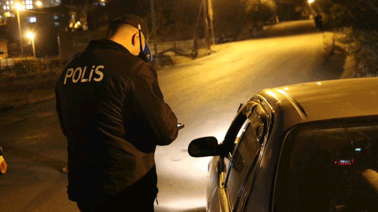Hakkari'de polis ekiplerinden kapsamlı denetim