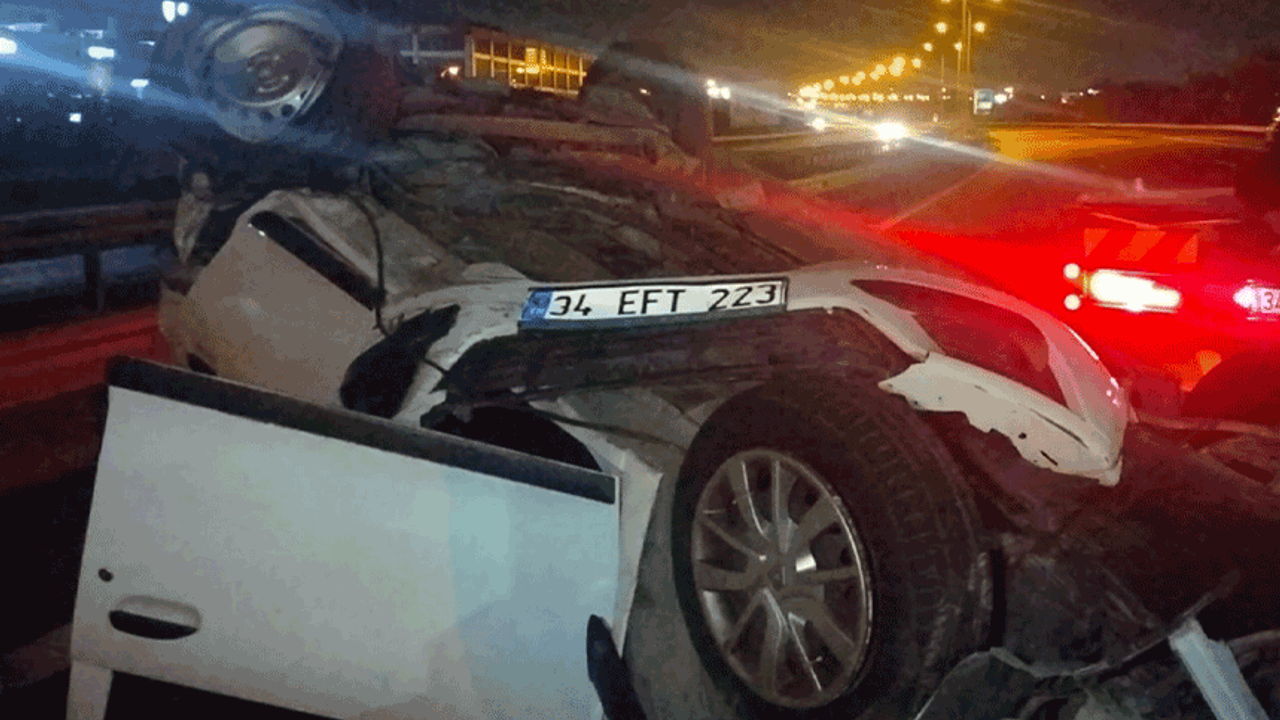 İstanbul'da arkadan çarptığı otomobil takla attı: 4 yaralı