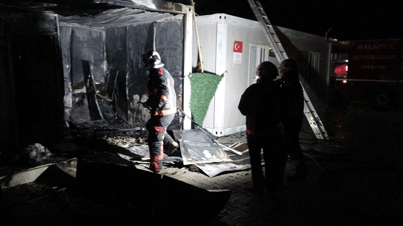 Malatya'da konteyner kentte korkutan yangın