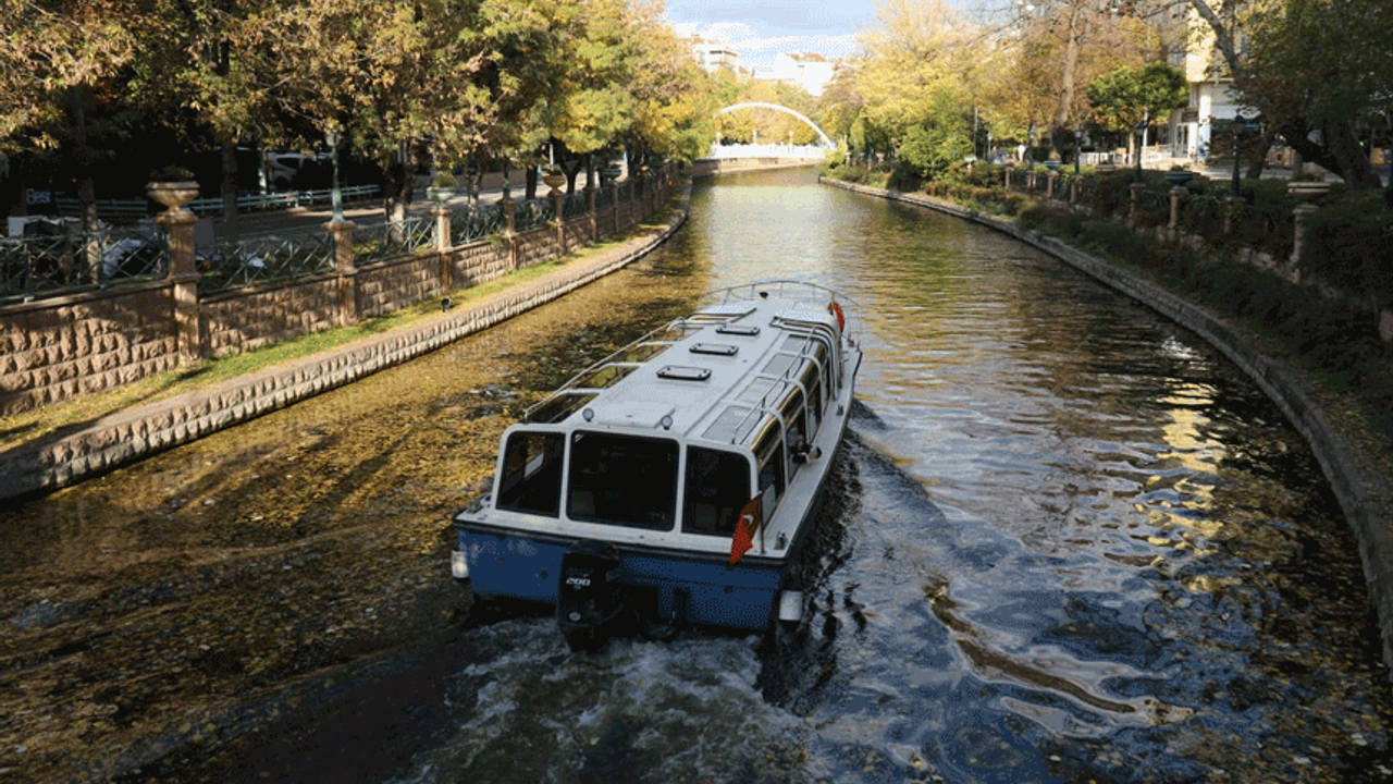 Sonbahar renkleri Eskişehir'i süsledi