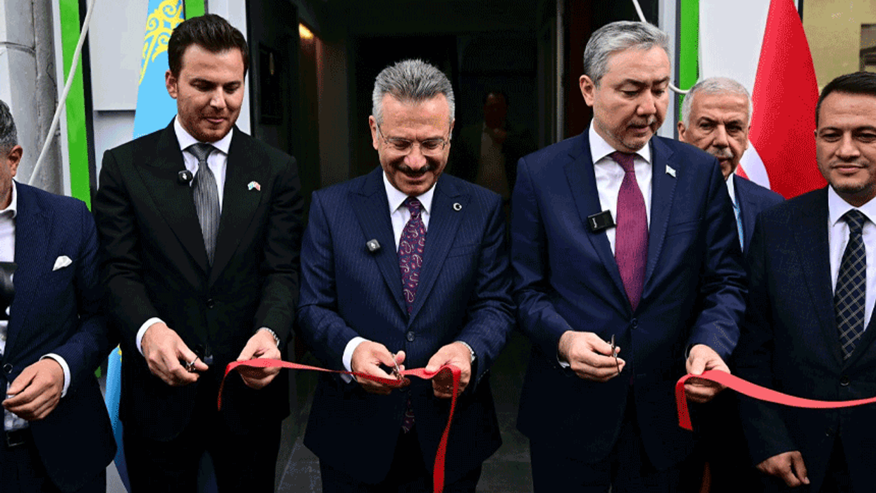 Vali Aksoy, Kazakistan Fahri Konsolosluğu'nun açılış programına katıldı