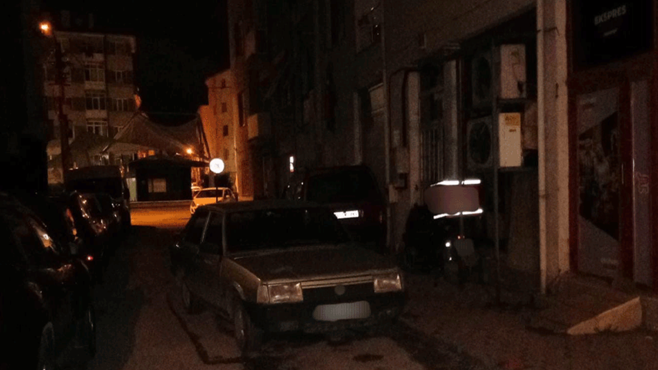 Eskişehir'de oto hırsızları polisten kaçamadı