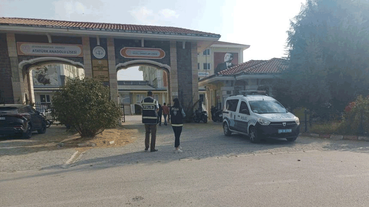 Afyon'da  polisten okul çevrelerinde denetim