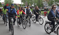 19 Mayıs Gençlik ve Spor Bayramı’nı Eskişehir'de pedal çevirerek kutladılar