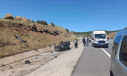 Elazığ’da otomobil ters döndü: 1’i ağır 3 yaralı