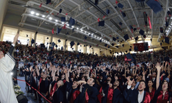 Eskişehir'de mezuniyet coşkusu tüm hızıyla devam ediyor