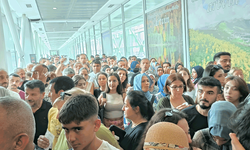 Vergi zamları sınır kapılarında yoğunluğa neden oldu