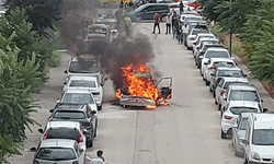 Eskişehir’de panik anları: Trafikte alev topuna döndü