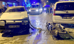 Eskişehir’de otomobile çarptılar: İki ağır yaralı