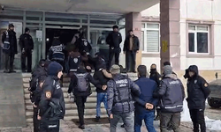 Bitlis'te eş zamanlı zehir baskını: 9 tutuklama