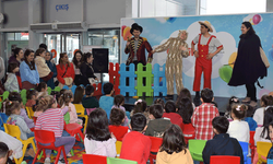Eskişehir'de çocukların hafta sonu tiyatro keyfi