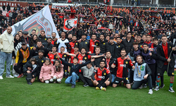 Eskişehirspor Yunusemrespor'a karşı sahaya çıkıyor