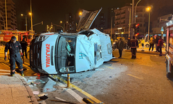 Mersin'de ambulans ile otomobil çarpıştı: 7 yaralı