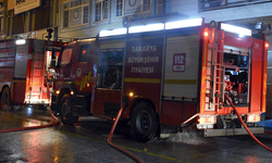 Sakarya’da market deposunda yangın çıktı