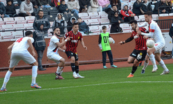 Eskişehirspor'un yeni transferi ilk kez forma giydi