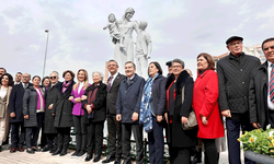 Eskişehir’in yeni anıtını CHP lideri açtı