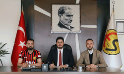 Eskişehirspor’da orta sahaya takviye