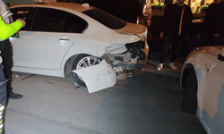 Eskişehir’de kaza: Alkollü sürücü iki araca çarptı