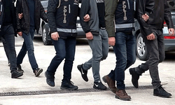 İzmir merkezli FETÖ operasyonu: 18 tutuklama