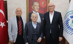 Kırım Tatar liderinden Kazım Kurt’a tebrik ziyareti