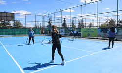 Eskişehir'de açık tenis kortlarına yoğun ilgi