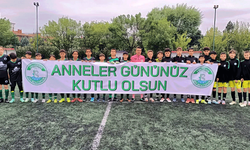 Eskişehir’de geleceğin yıldızlarından anlamlı jest