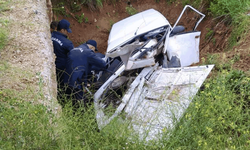 Kırıkkale'de feci kaza: Otomobil hurdaya döndü