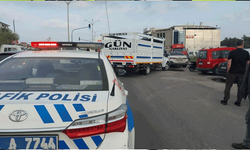 Kütahya'da kaza: Kamyonet ile motosiklet birbirine girdi