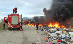 Malatya'da korkutan yangın: Çöpler bir anda alev aldı