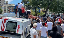 Aydın'da ambulans devrildi: 4 kişi yaralandı