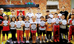 Eskişehir’de heyecanlı minikler Kickboks Kuşak Sınavı’nda ter döktü