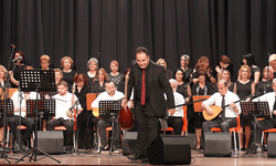 Eskişehir'in koro ekibinden yaza merhaba konseri