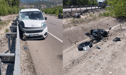 Isparta'da kaza: Motosiklet hurdaya döndü