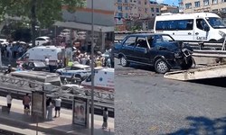 İstanbul'da araç önce yayaya sonra elektrik direğine çarptı: 5 yaralı