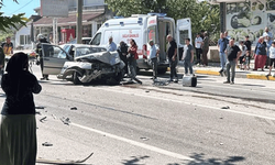 Tekirdağ'da yolcu minibüsü ile otomobil çarpıştı: 5 yaralı