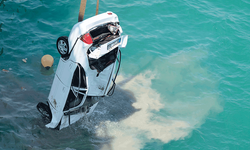 Adana'da feci kaza: Göle düşen otomobil bütün aileye mezar oldu