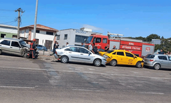 Bursa'da 5 aracın karıştığı zincirleme kaza