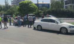 Van'da trafik kazası: 2 kişi yaralandı