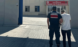 Afyon'da firari şahsı jandarma yakaladı